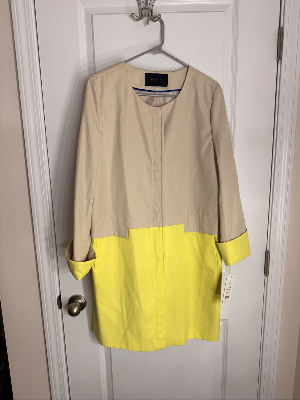 Tahari Beige and Yellow Colorblock Long Sleeve Coat size 10-12
